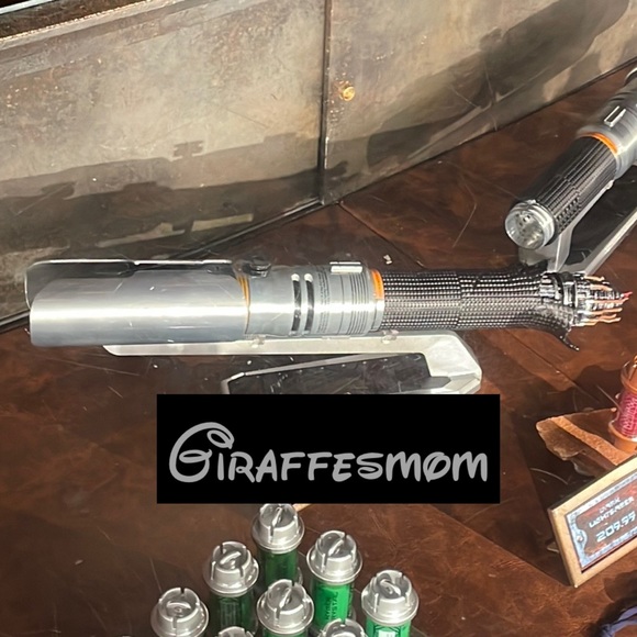 Star Wars Galaxys Edge Legacy Lightsaber Jedi Fallen Order Cal Kestis - Picture 3 of 4